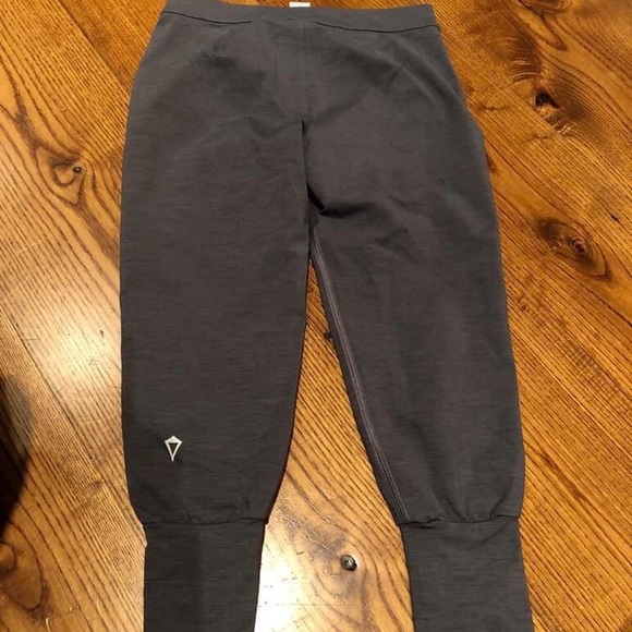 Ivivva Other - 🔴SOLD  6 pants tapered leg